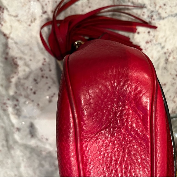 Gucci Soho 100% 💯 authentic red crossbody/ shoulder bag w gold chain - Picture 9 of 16